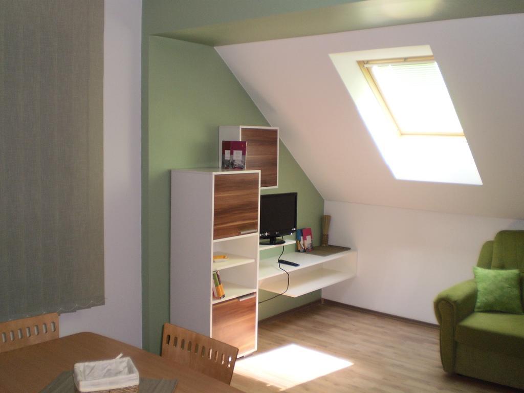 Apartments Petar Pan Krapinske Toplice Room photo