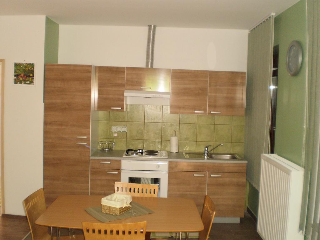 Apartments Petar Pan Krapinske Toplice Room photo